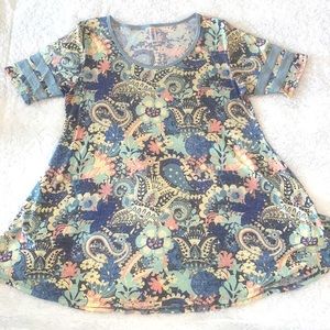 Small Paisley Lularoe Top